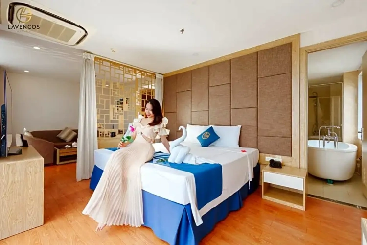 Suite with ocean view