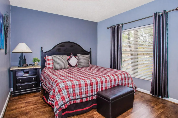 Cedar Lodge 105