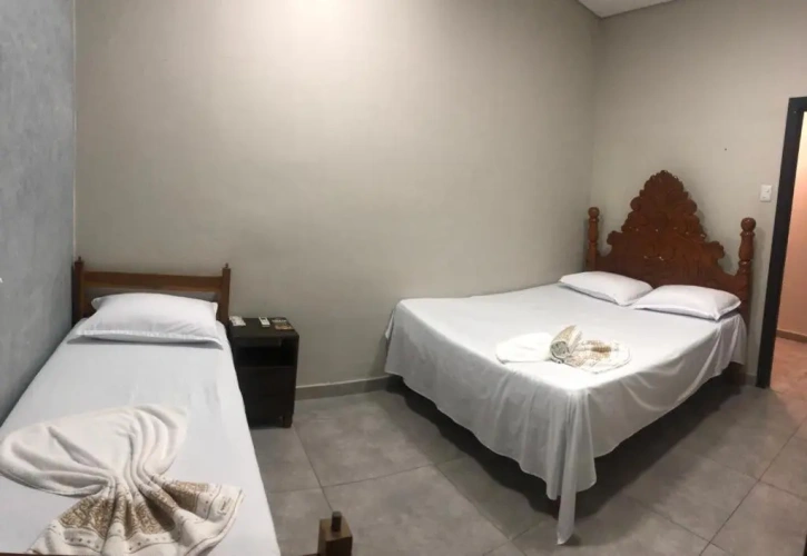 Standard Triple room