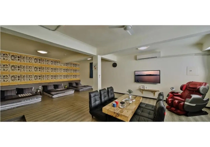 Standard Family room