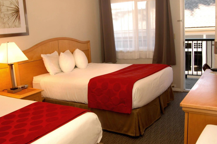 Ramada by Wyndham Duncan Cowichan Valley