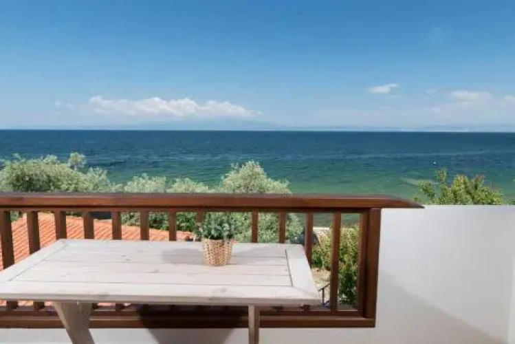 Stelios Apartments
