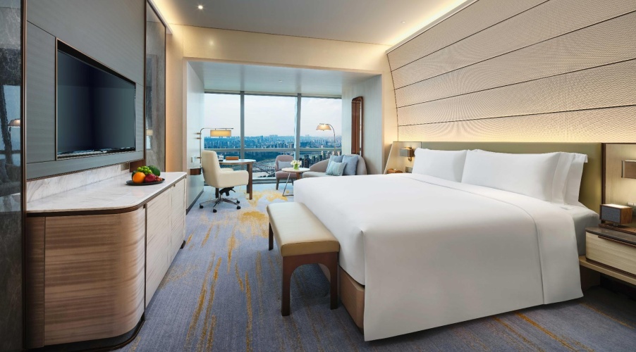 Classic Double room with city view