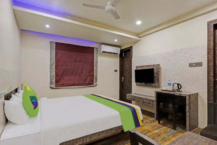 Standard room with balcony