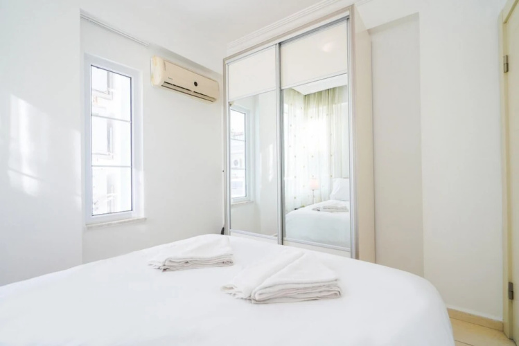 Comfy Flat With Shared Pool in Belek