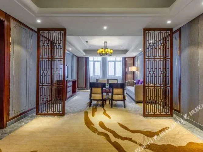 Deluxe Double Suite