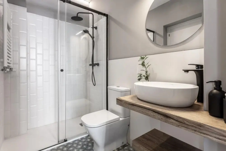 Broto - 4 Bedrooms in Malasa a
