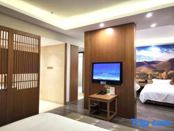 Double Suite