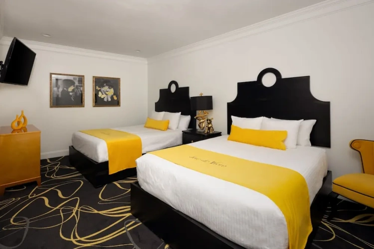 Standard Quadruple room