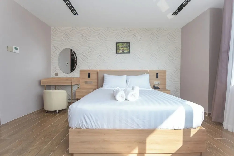 Bamboo Riverside Boutique Hotel