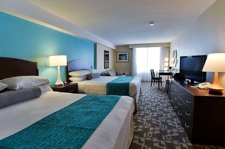Howard Johnson Plaza by Wyndham by the Falls Niagara Falls