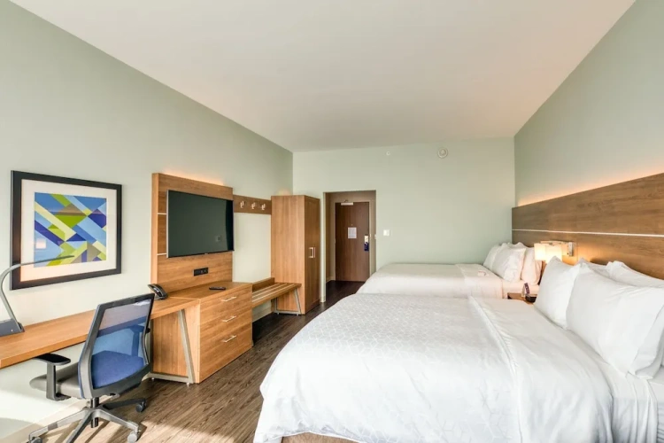 Quadruple Suite