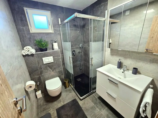 Nave - Private Pool - H