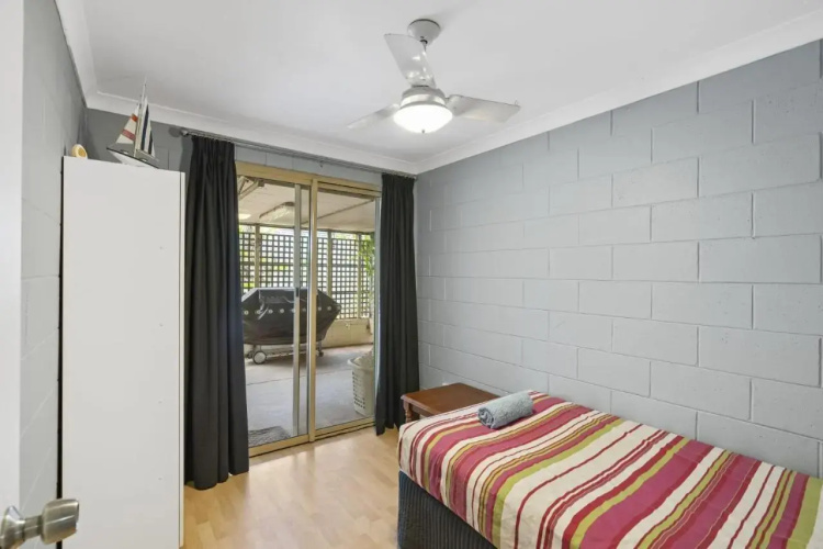 15 Grenadier Street