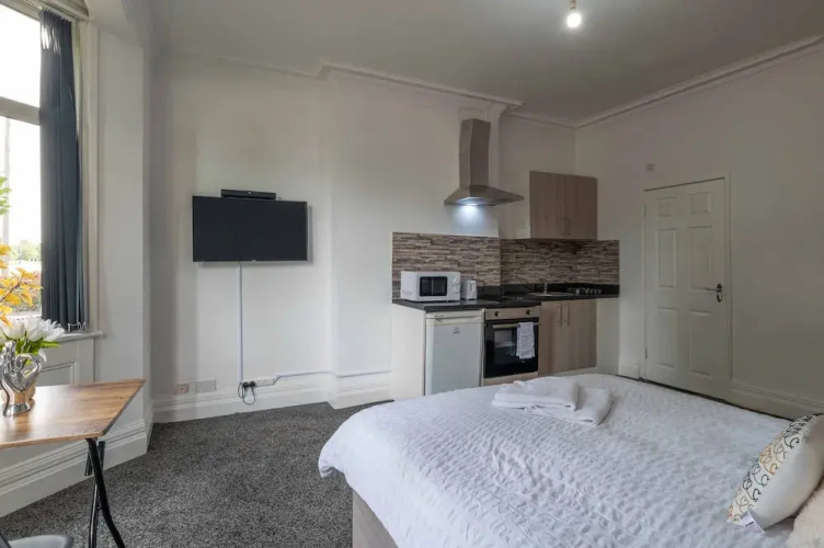 Inviting 1-bed Studio2 in Coventry