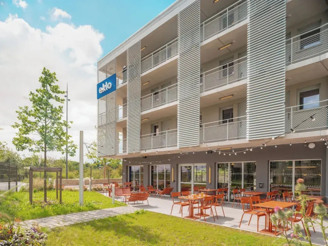 Eklo Hotels Paris Roissy Cdg Airport - Roissy-en-France