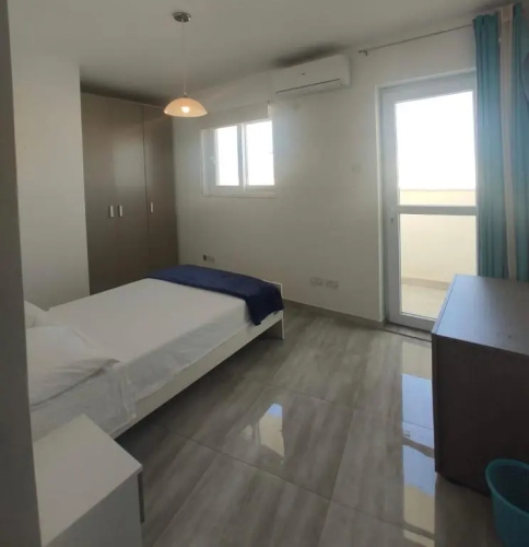 F6-1 Room 1 double bed shared bathroom in shared Flat