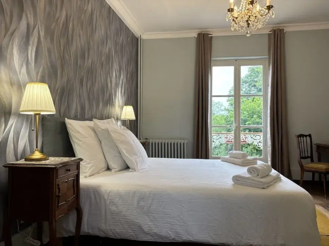 Executive Double room with pool view