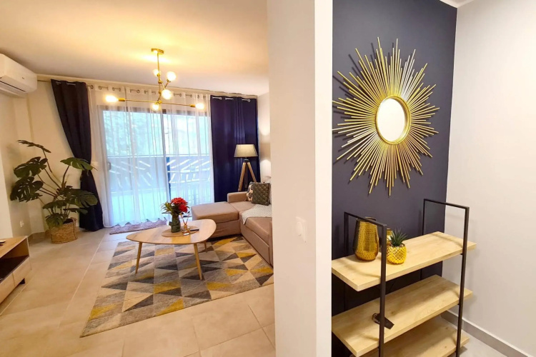 Anavai apartment