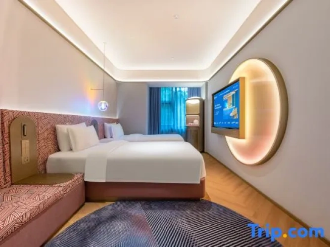 Deluxe Twin room with city view