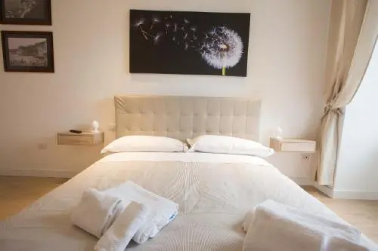 Flat 3 Bedrooms 1 Bathroom - Naples