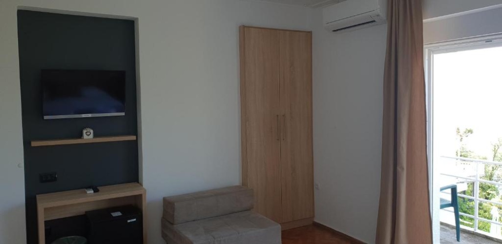 Superior Double room with balcony and with sea view