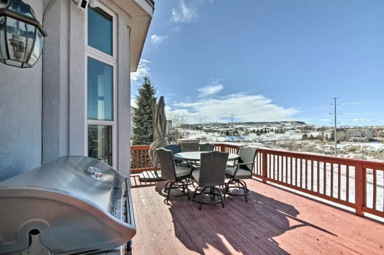 Spacious + Elegant Lone Tree Home Rental w/ Deck!