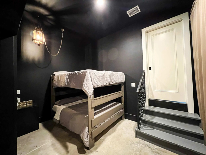 Rare - Unique East Austin Home - Walk to Downtown