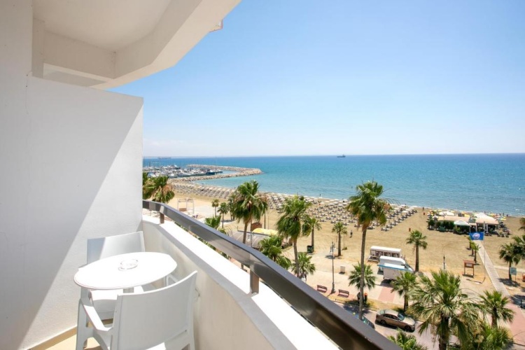 Standard Double room with sea view