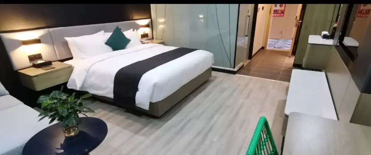 U Plus Hotel (Kuqa Xingfu Road Store)