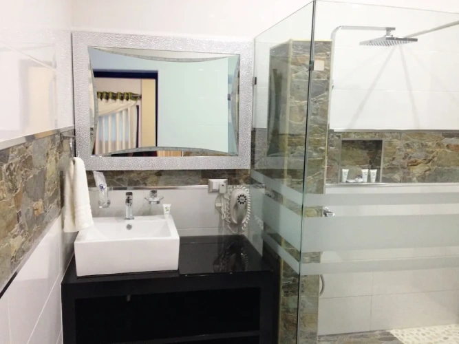 Deluxe Double Suite