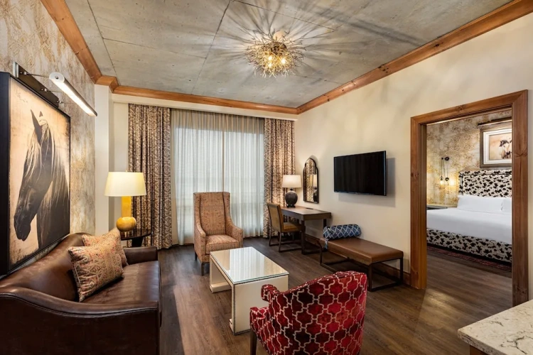 Double Suite