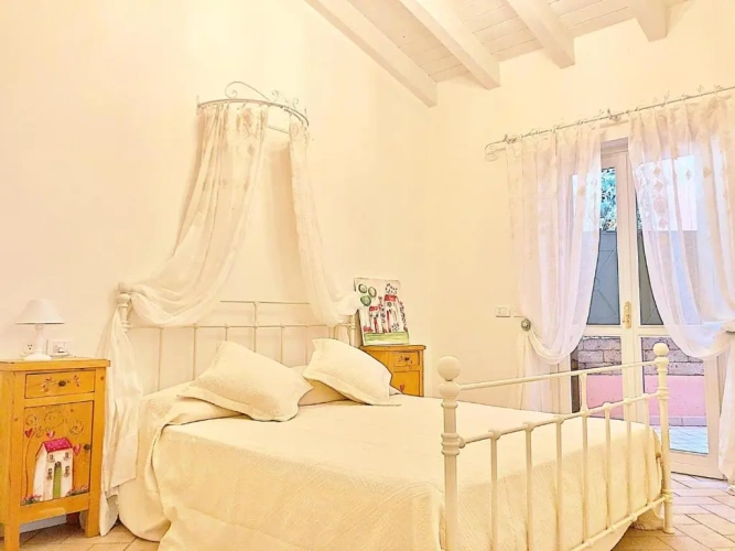 3 Bedrooms Cottage