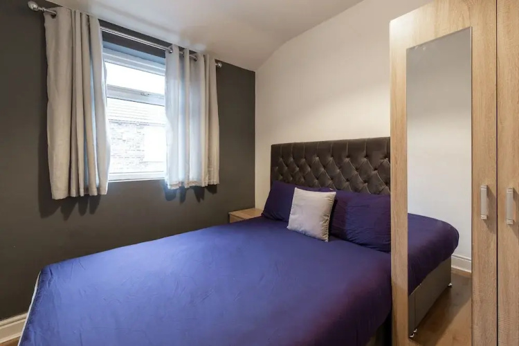 Lush Apartments 4 Bedroom House - Gilroy