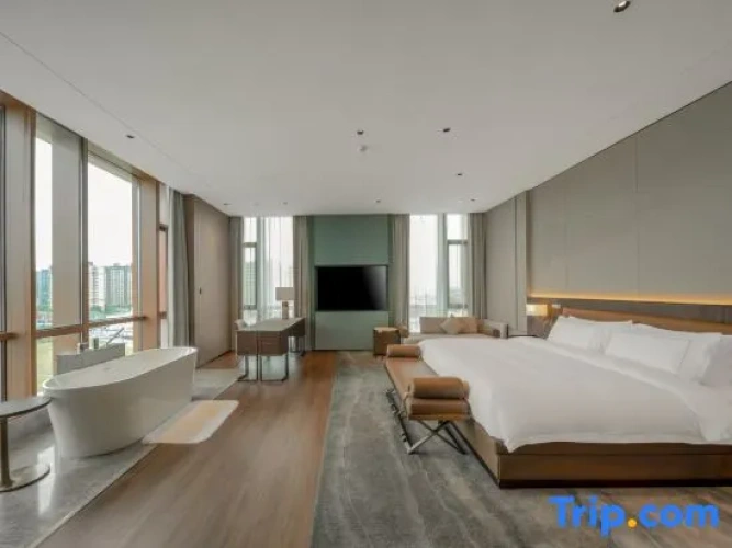 Suite with river view