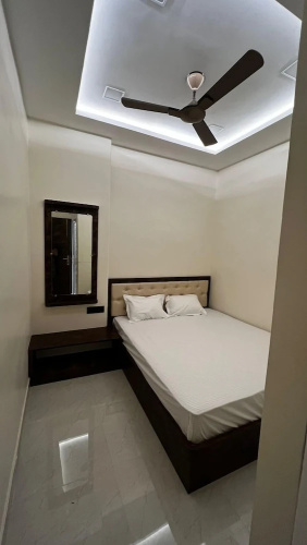 Hotel Divyakashi homestay