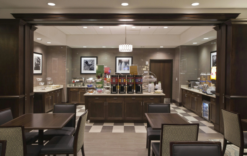Hampton Inn & Suites Columbus/University Area photo 20