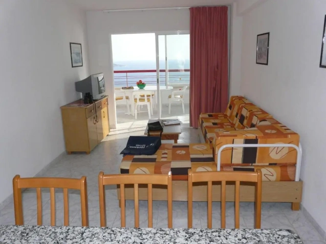 3 Bedrooms Apartment with sea view