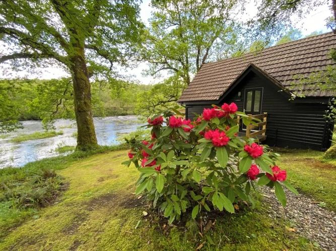 1 Bedroom Standard Double room with balcony and with river view