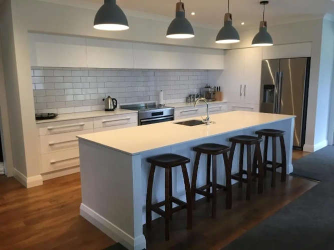 4 Bedrooms Cottage