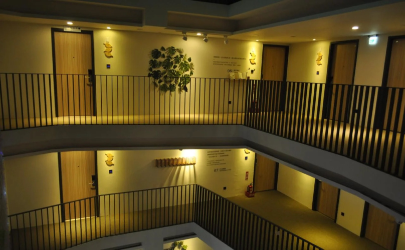 Green Hotel - West District
