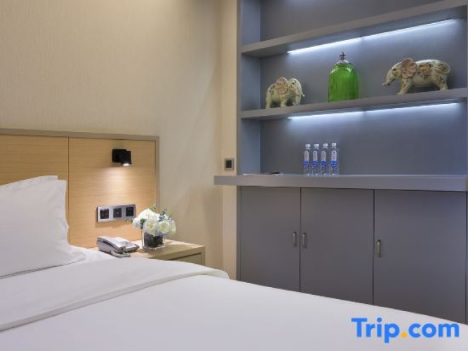 1 Bedroom Double Suite