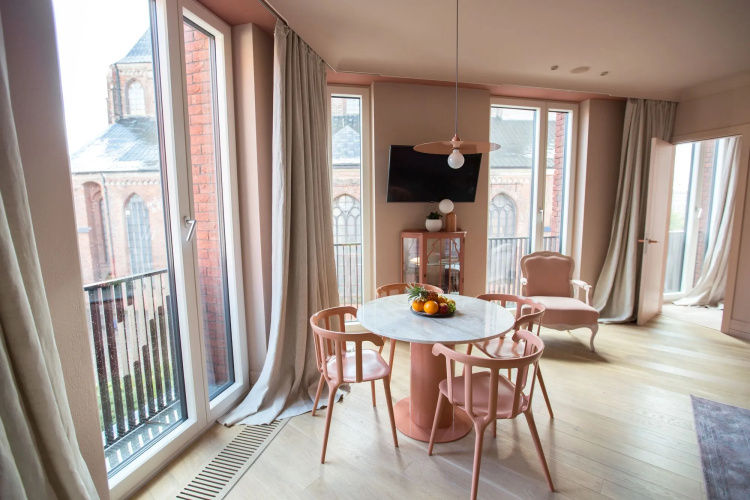 Redstone Boutique Hotel
