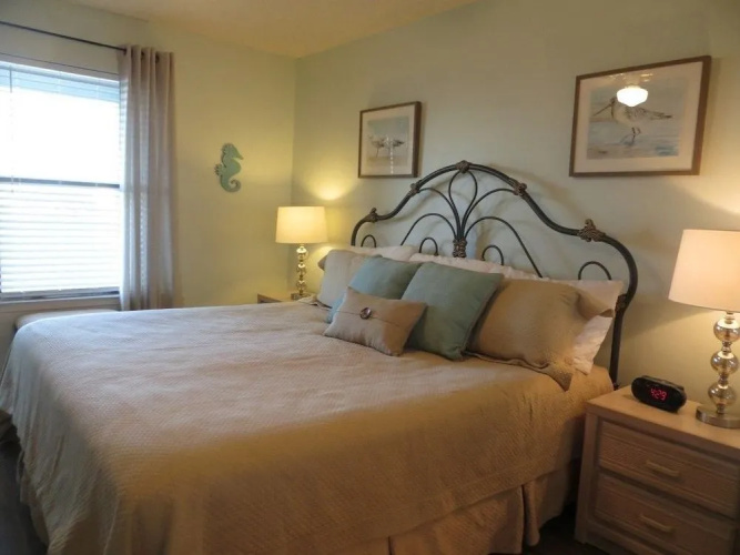 Jubilee Landing 302 - 2 Br condo by RedAwning