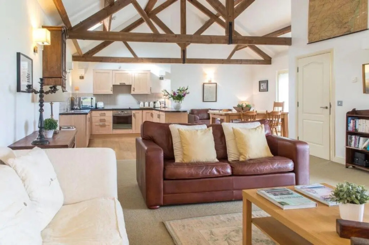 Beach View, Waterside Cottages