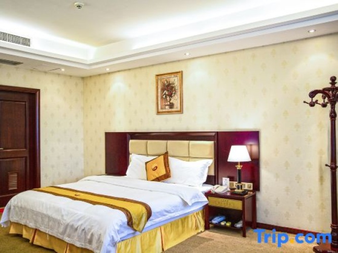 Deluxe Double Suite