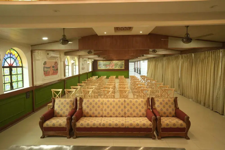 Raaj Resort