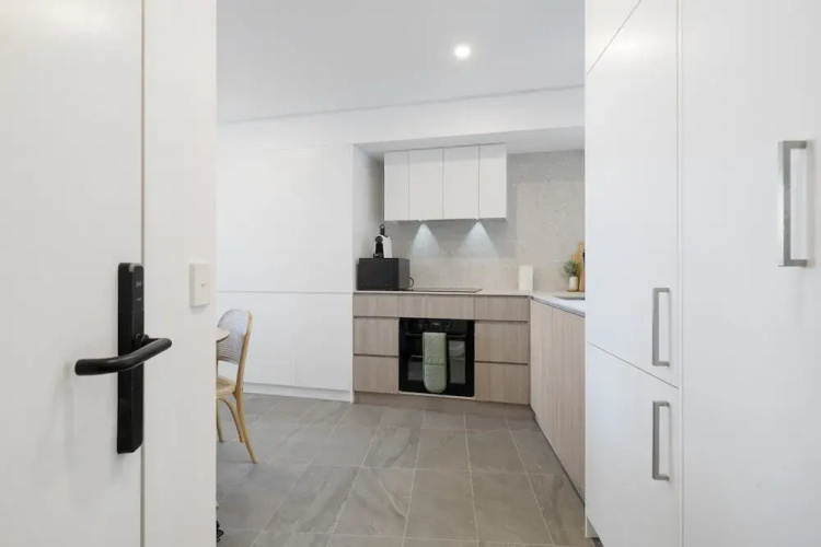 Bright 1-bedroom Escape With Private BBQ