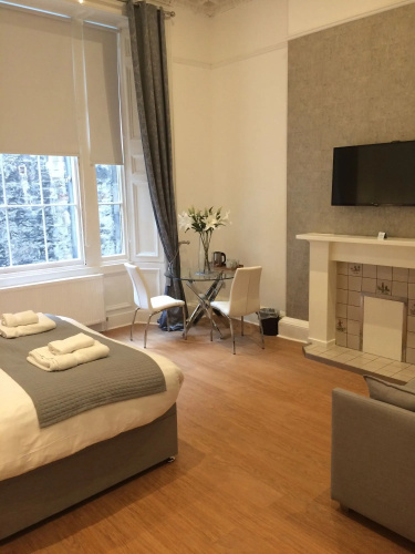 Hanover 71 Suites