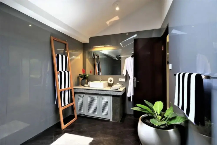 Villa Bloom 4 Bedroom